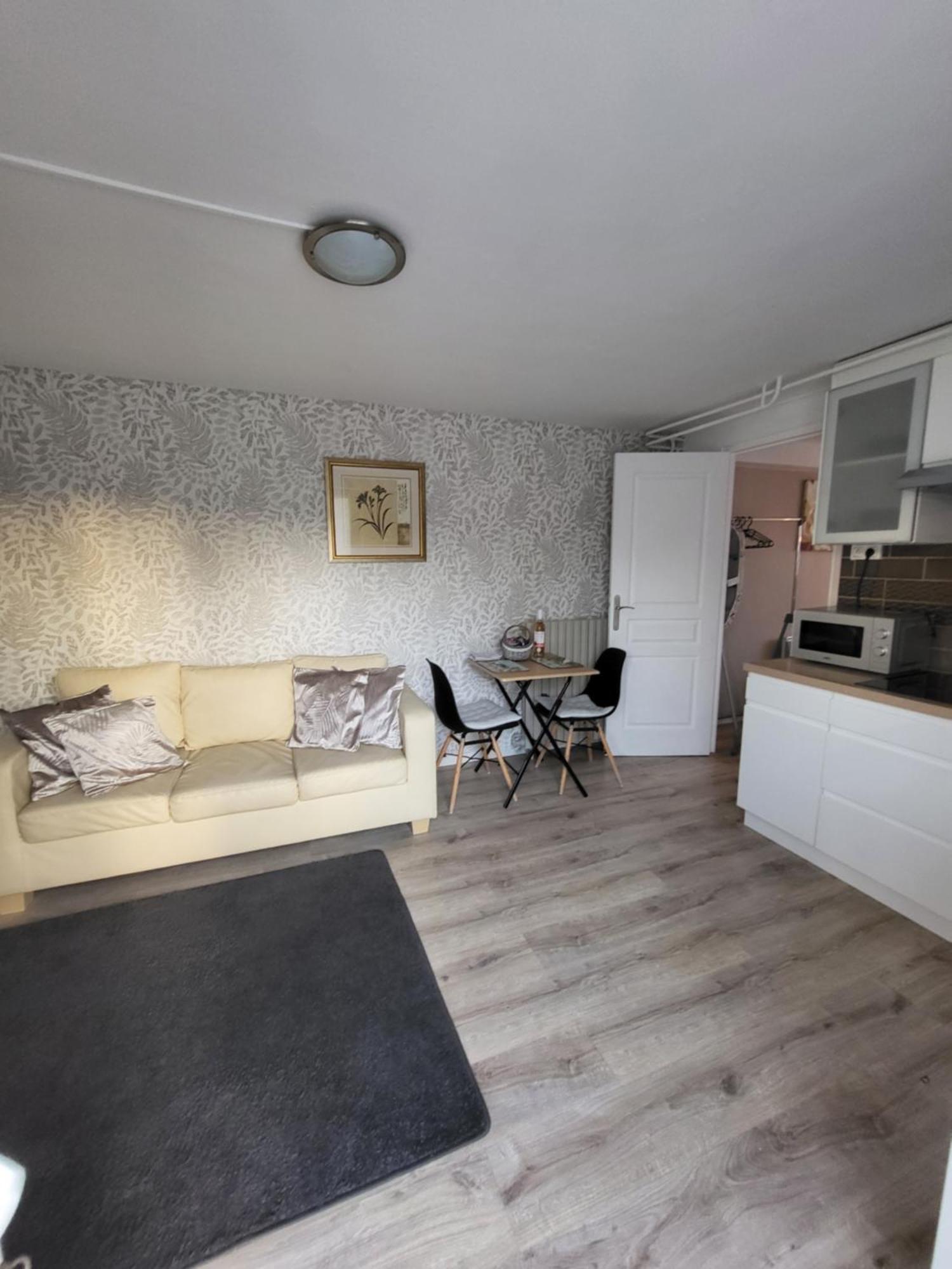 The Apartment Saint-Rabier Esterno foto